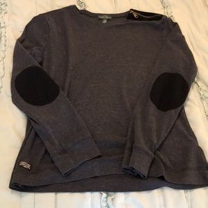 Grey long sleeve sweater